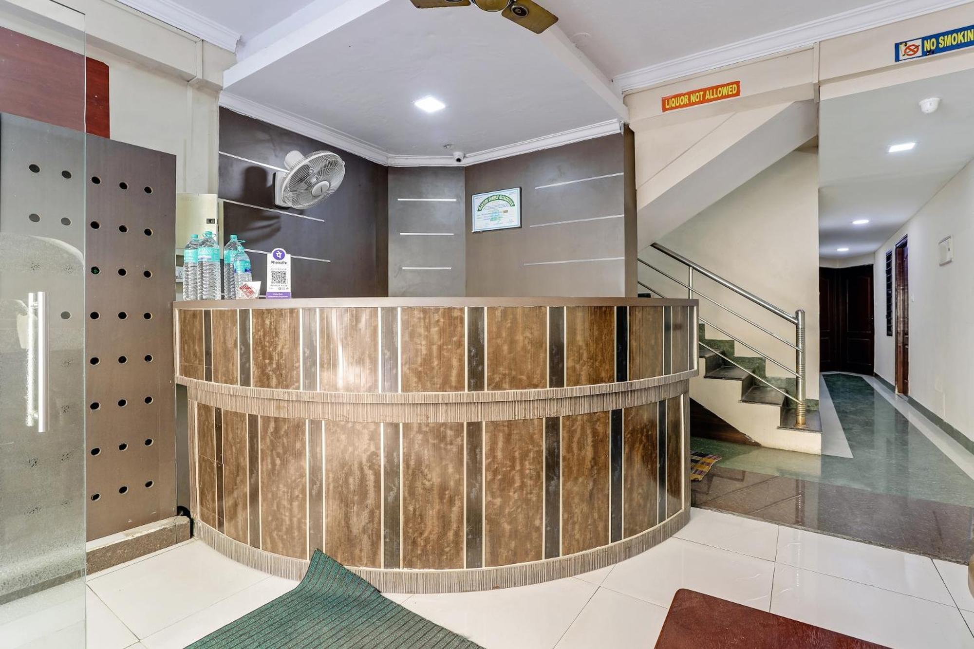 Hotel Spot On Grand Residency Chennai Exterior foto